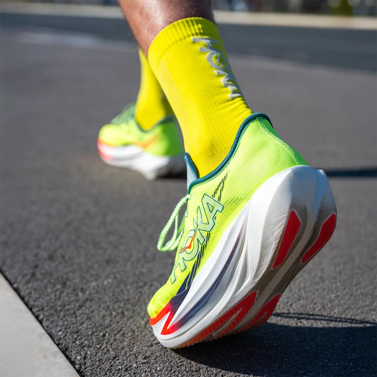 HOKA Tenisice M MACH X 3 