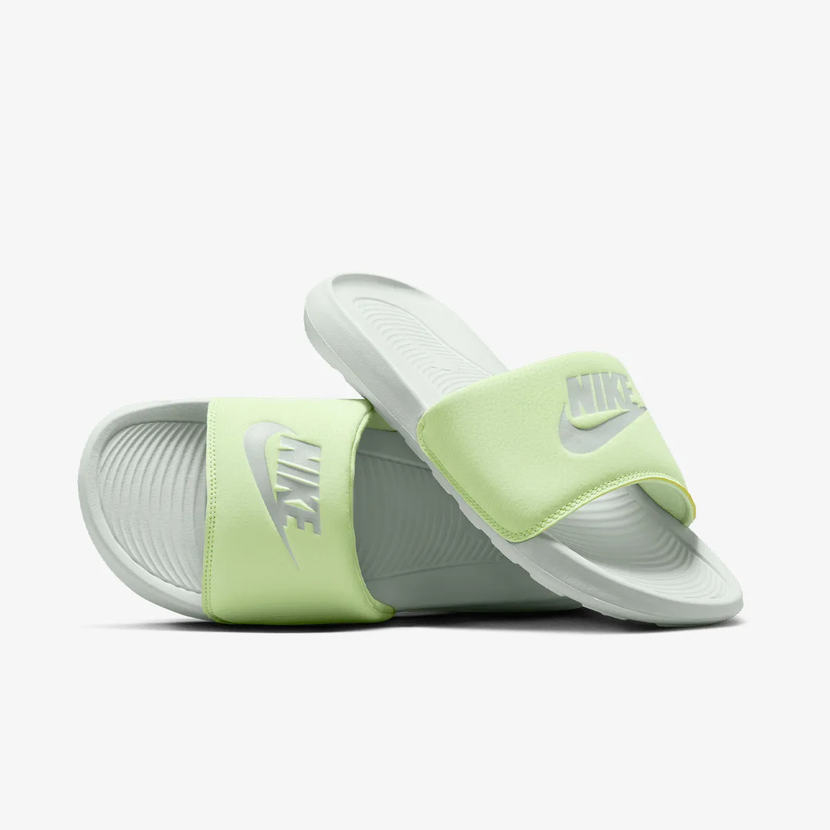 NIKE Natikače W NIKE VICTORI ONE SLIDE