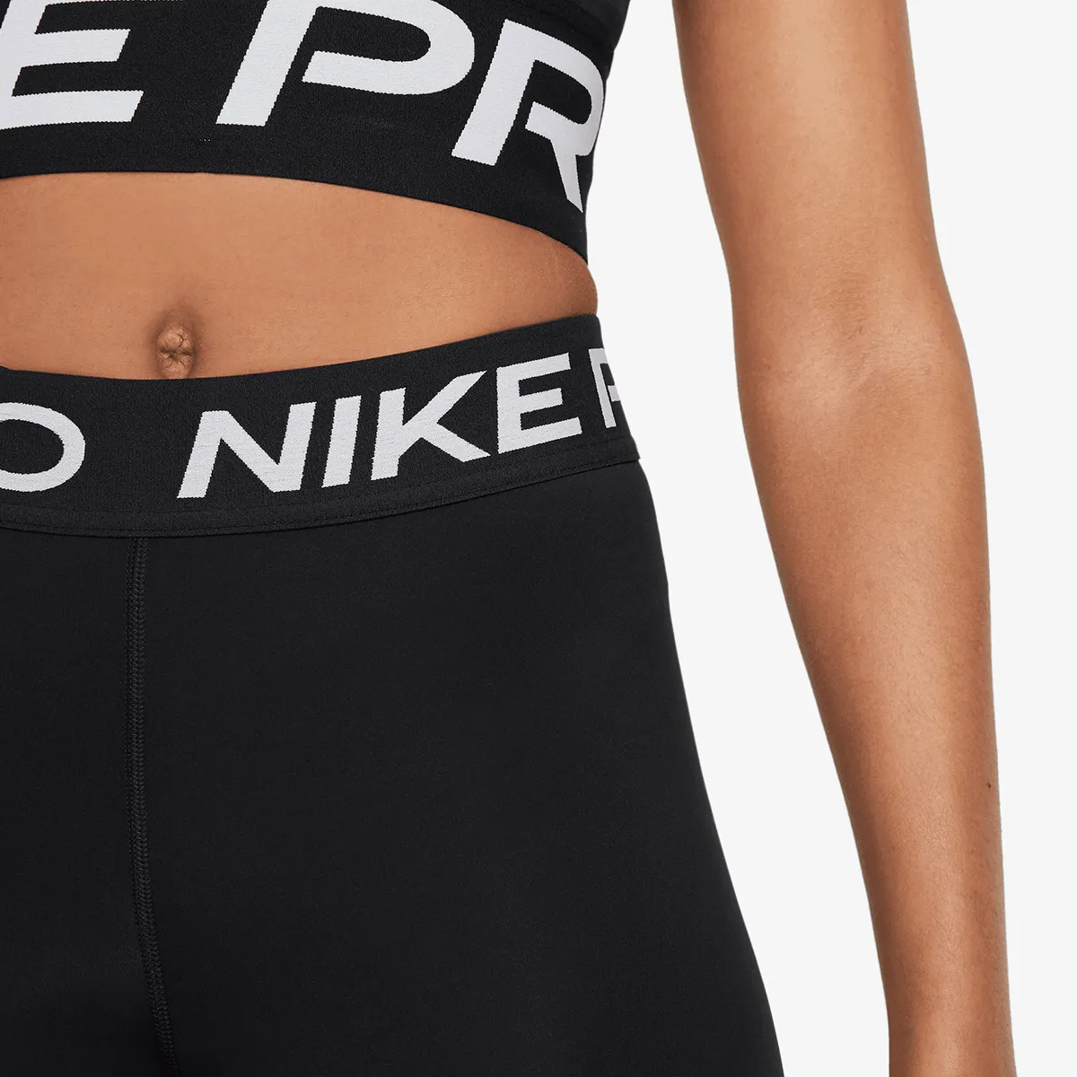 NIKE Kratke hlače W NP 365 SHORT 8IN 