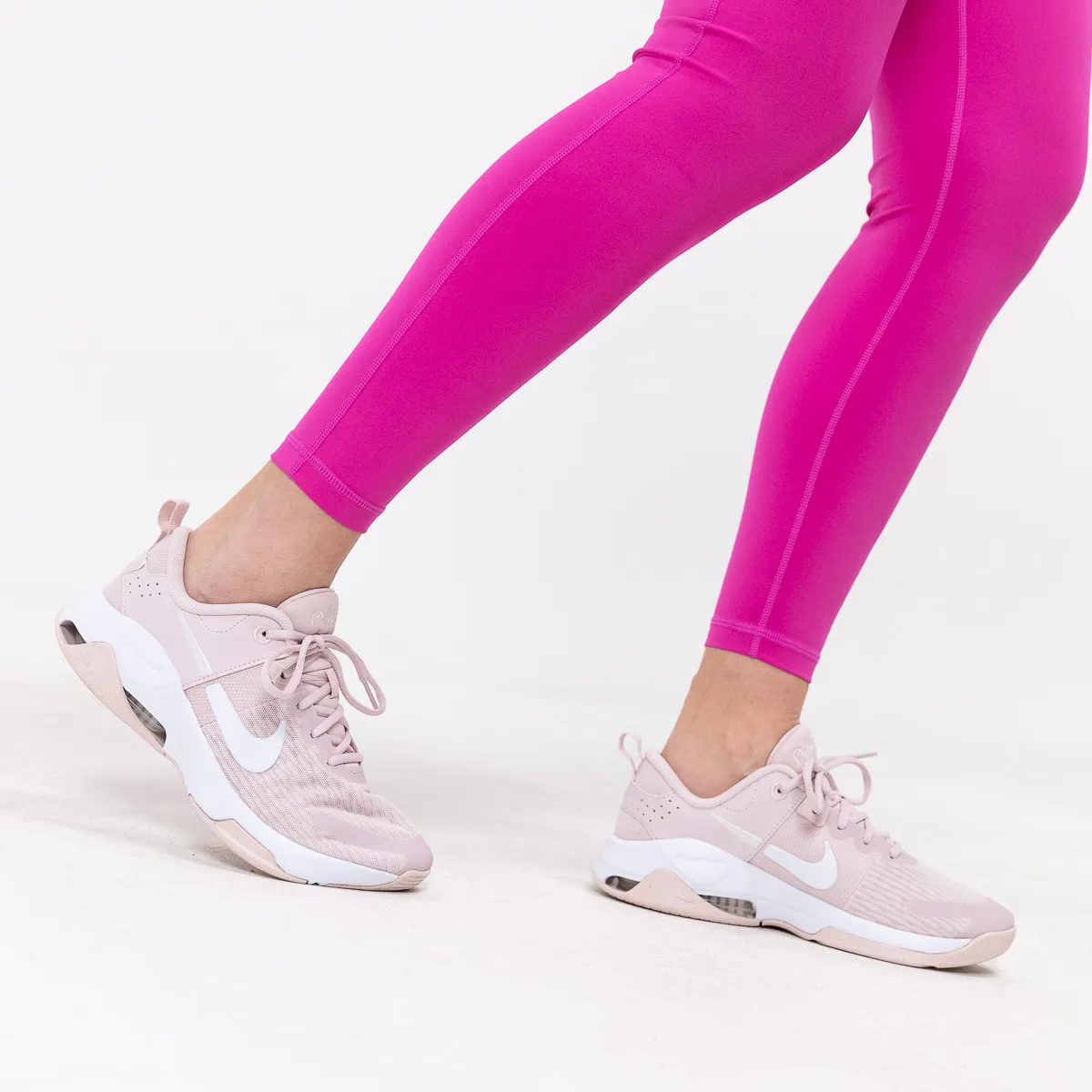 NIKE Tenisice W NIKE ZOOM BELLA 6 