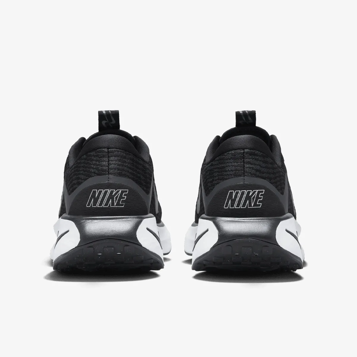 NIKE Tenisice NIKE MOTIVA 