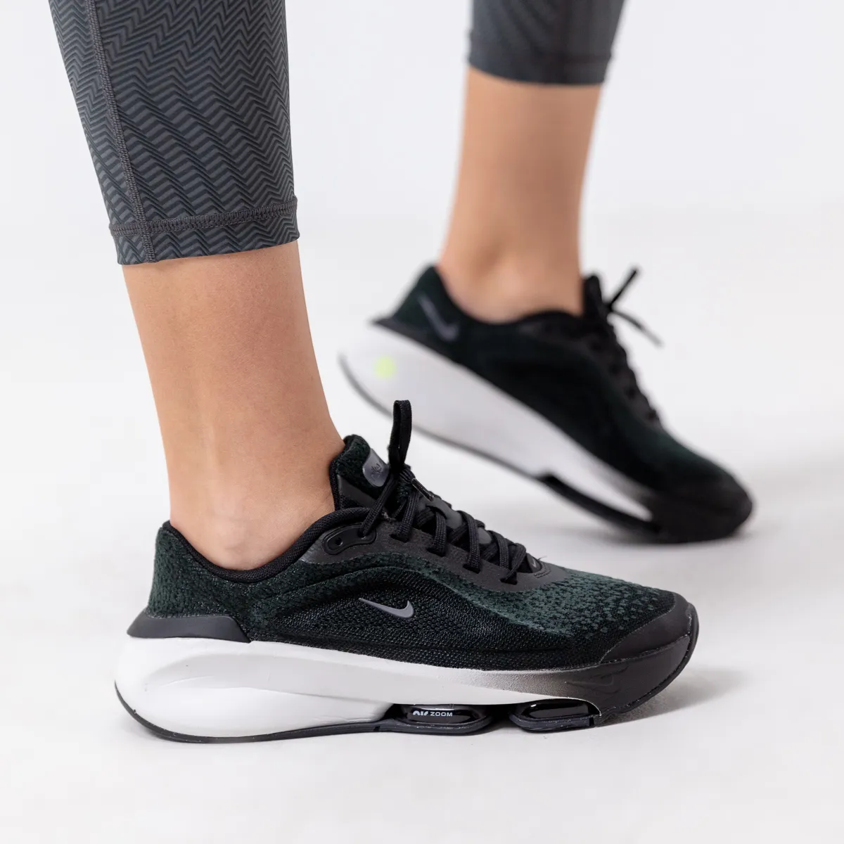 NIKE Tenisice W NIKE VERSAIR 