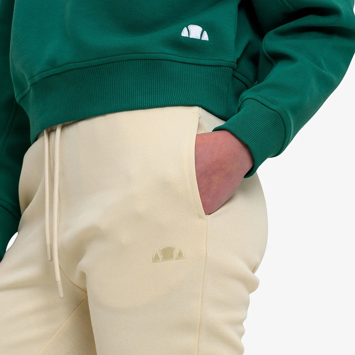 ELLESSE Hlače LADIES CUFFED PANTS