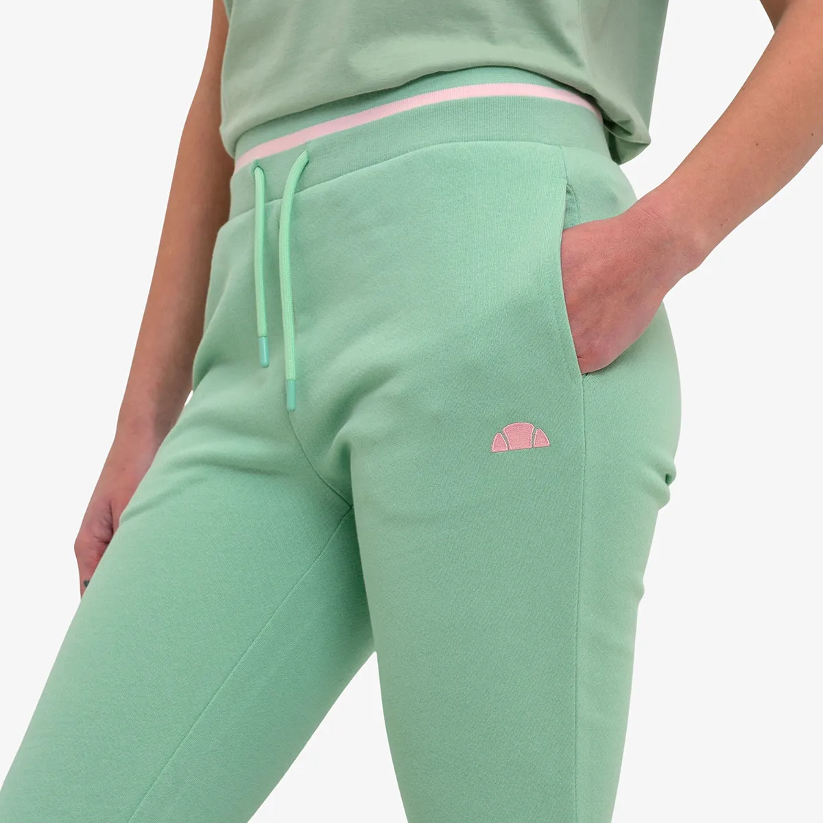 ELLESSE Hlače LADIES CUFFED PANTS