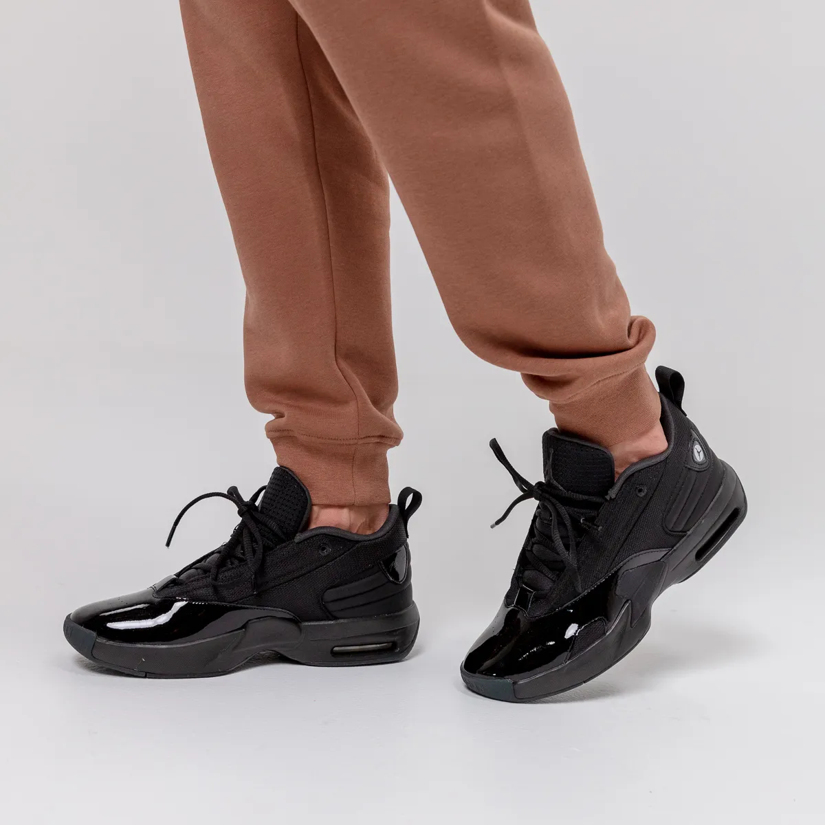 NIKE Tenisice JORDAN MAX AURA 6 