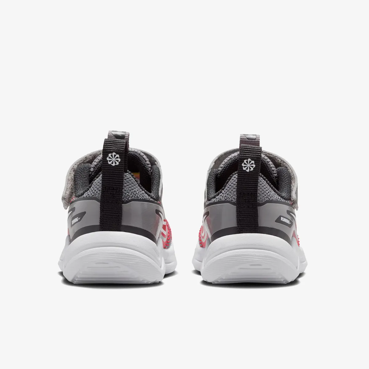 NIKE Tenisice NIKE COSMIC RUNNER TD 