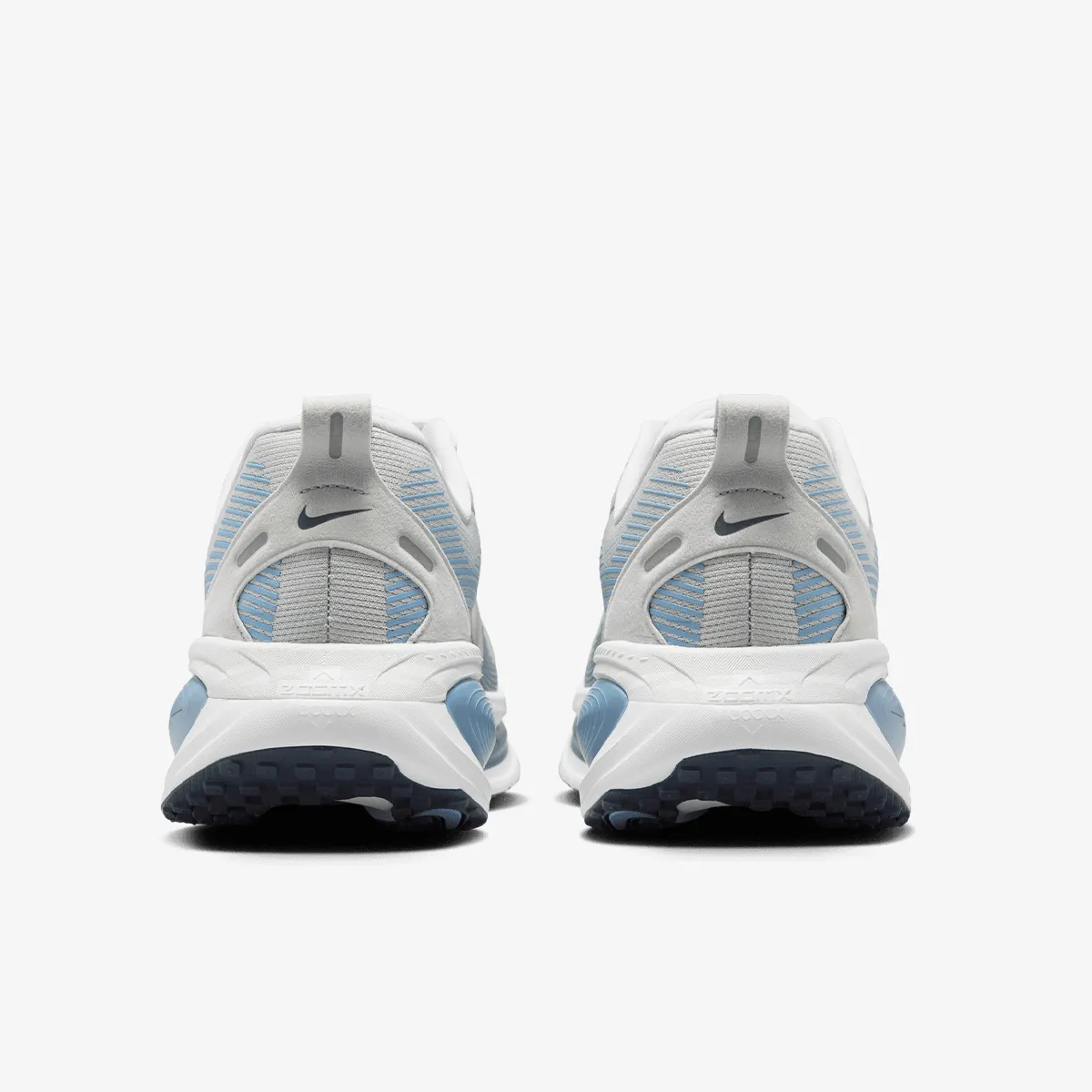 NIKE Tenisice NIKE VOMERO 18 