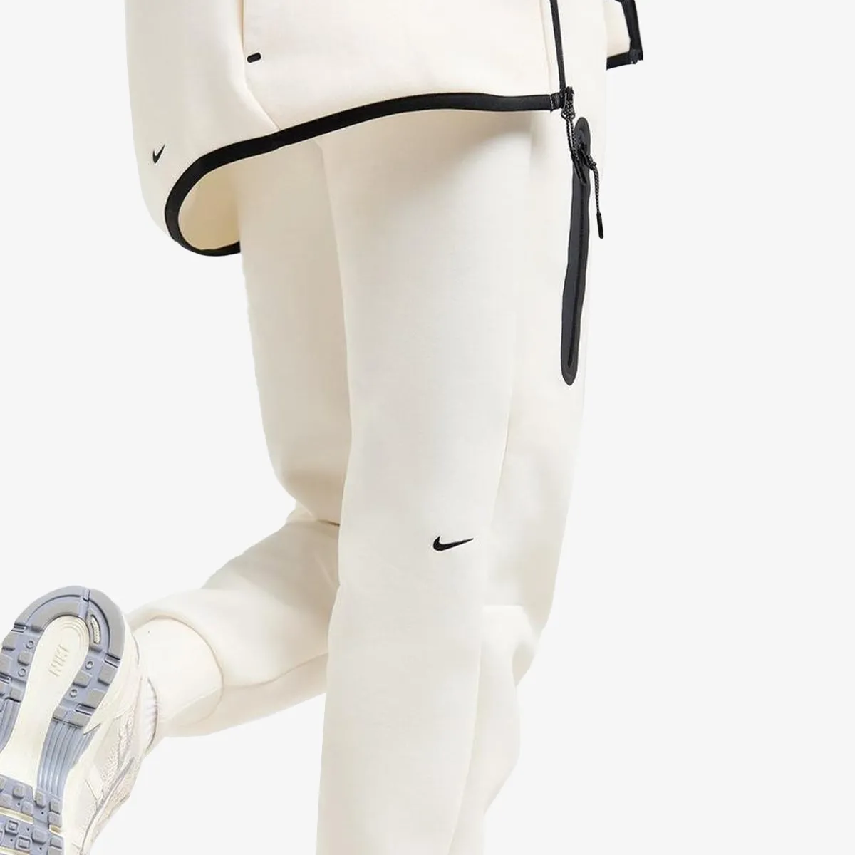 NIKE Hlače W NSW TCH FLC MR JGGER 2 