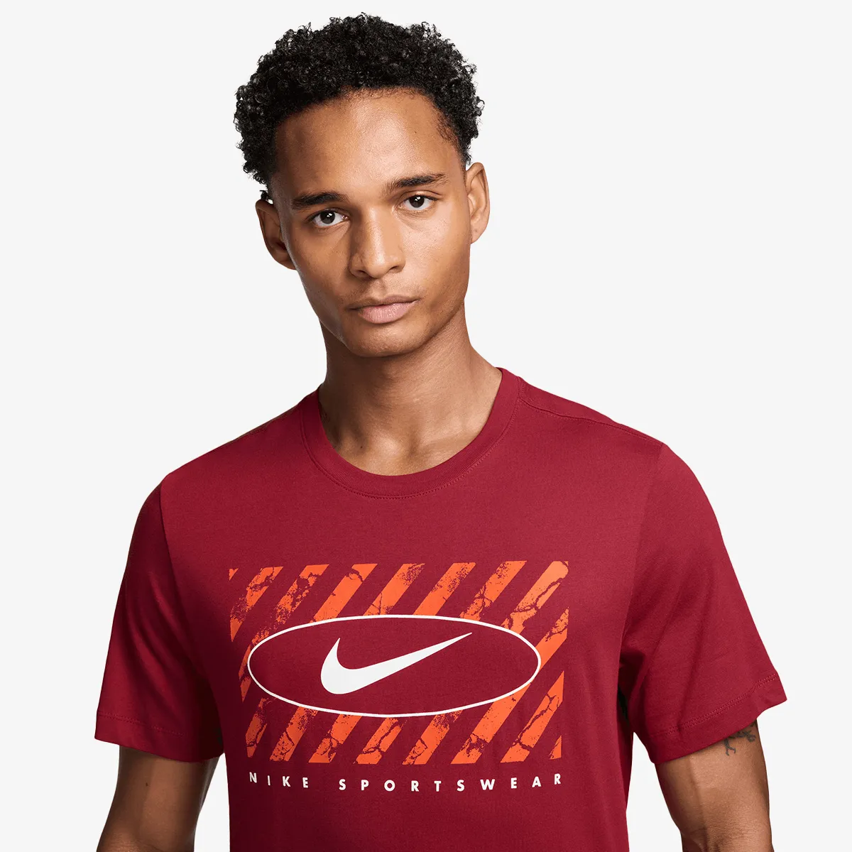 NIKE T-Shirt M NSW TEE STD CLUB 6MO SWOOSH