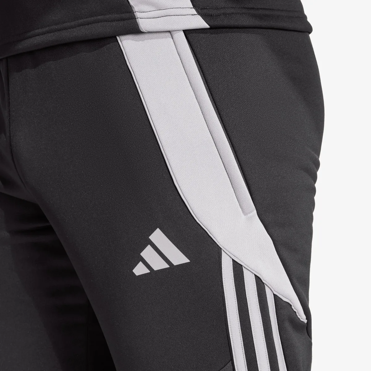 ADIDAS Hlače TIRO24 WINPNT 