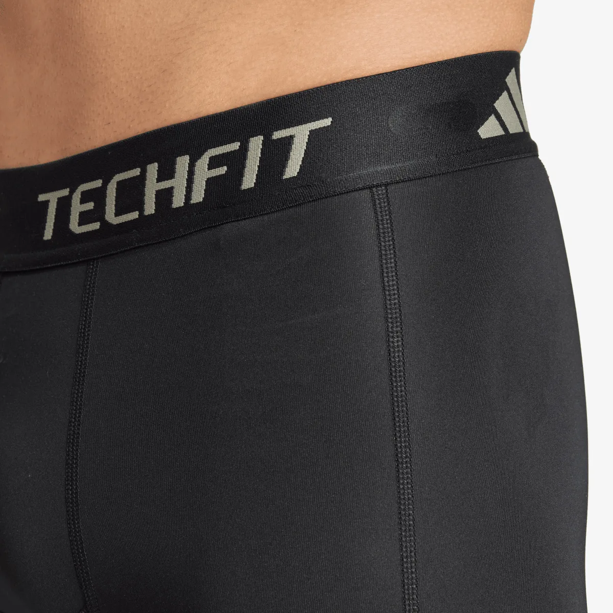 ADIDAS Kratke hlače TF BASE SHORT T 