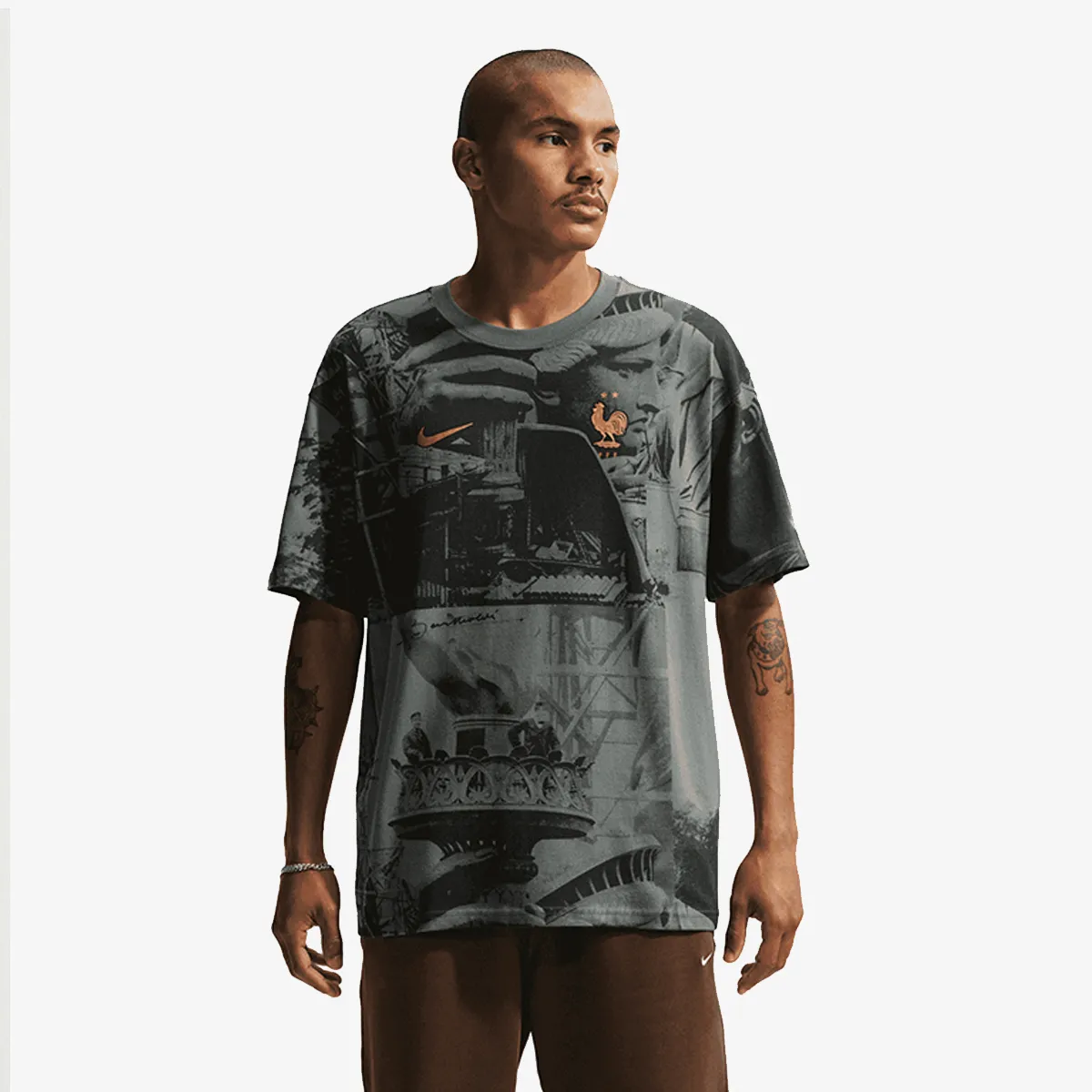 NIKE T-Shirt FFF M NK AOP TEE 