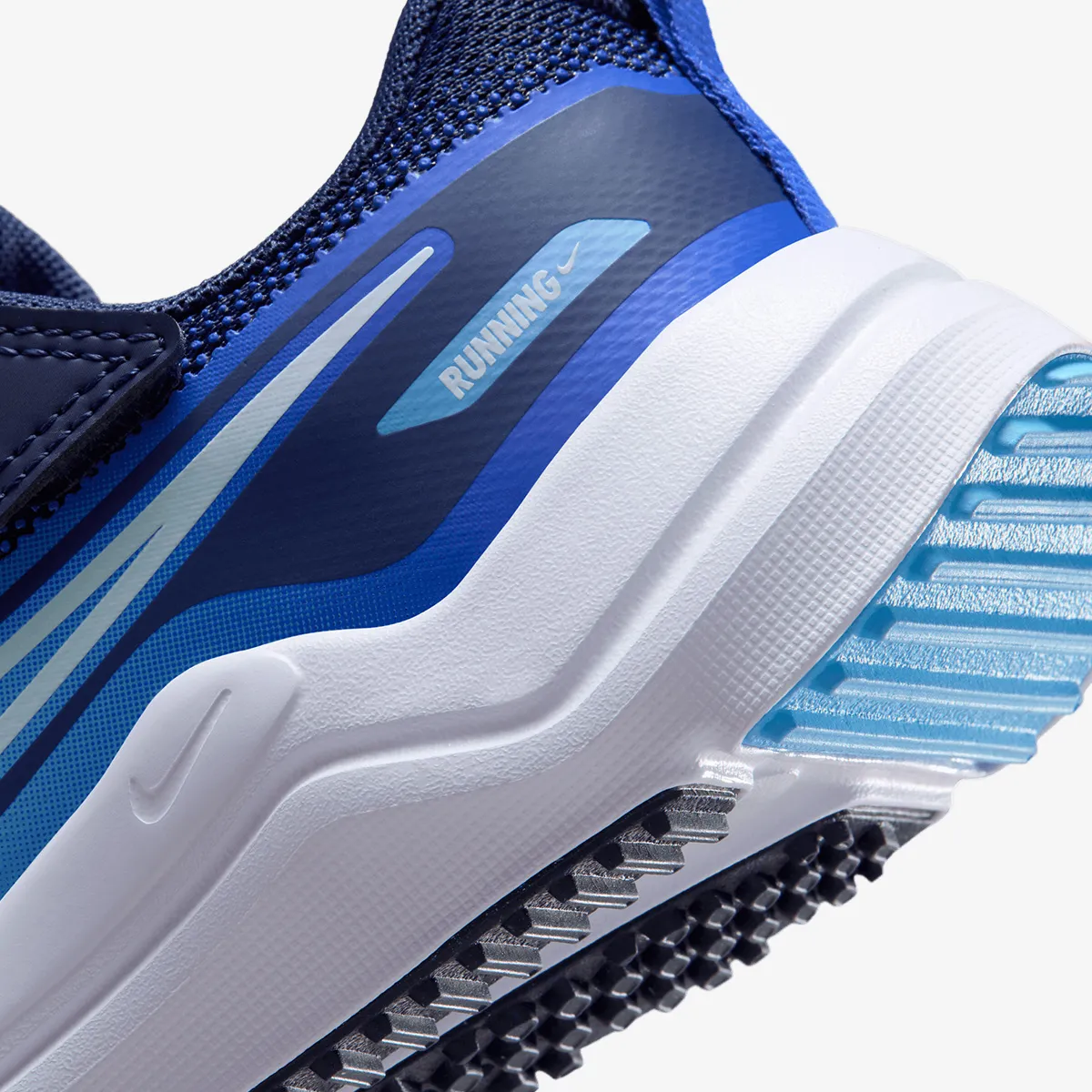 NIKE Tenisice NIKE COSMIC RUNNER GRD (PS) 