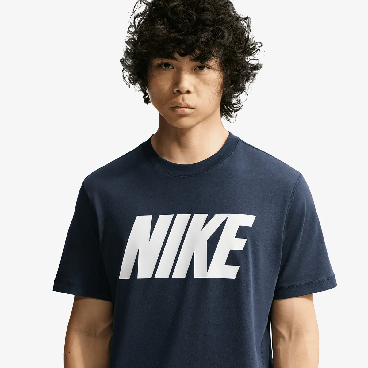 NIKE T-Shirt M NK CLUB VARSITY SS LIFESTYLE