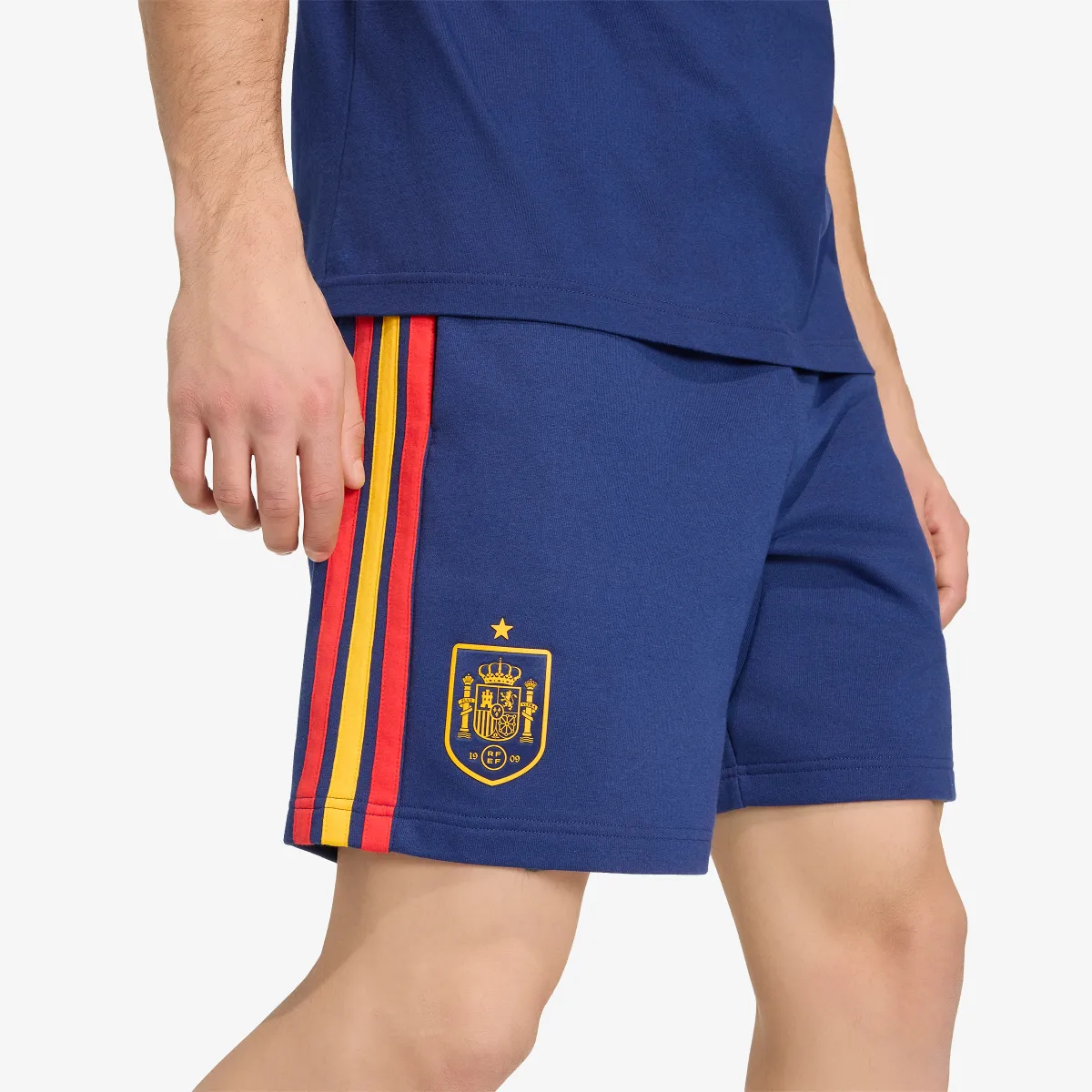 ADIDAS Kratke hlače FEF DNA SHO 