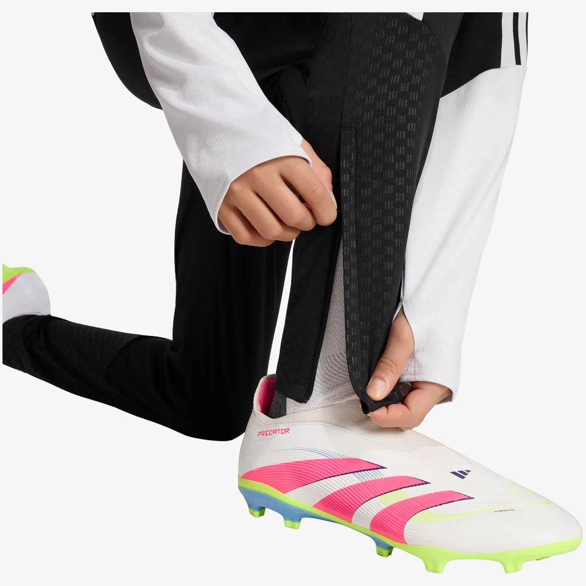 adidas Hlače LFC TR PNTY 