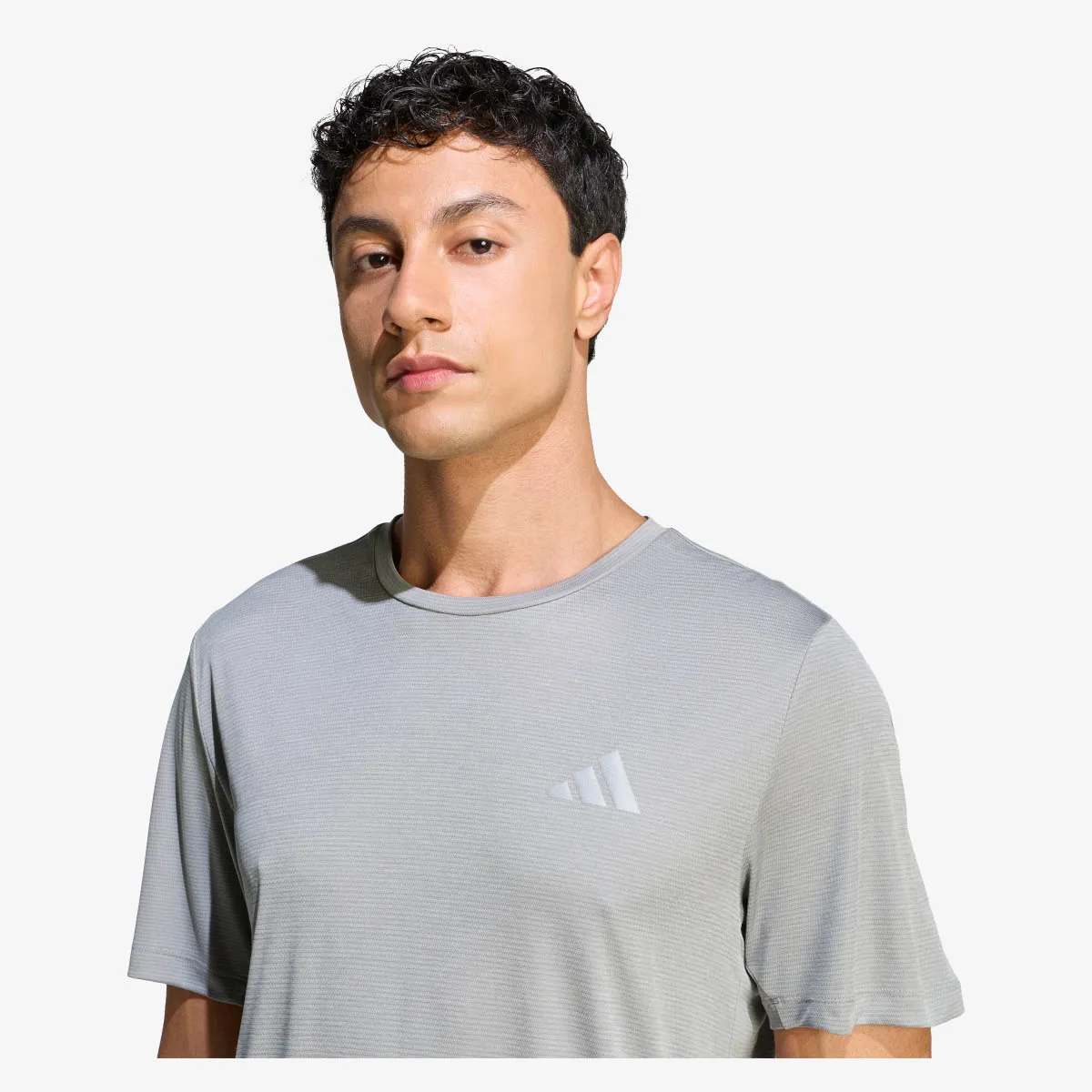 adidas T-Shirt Run Ess Tee M