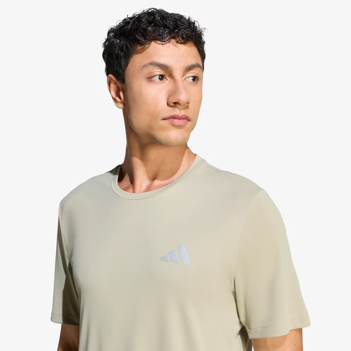 ADIDAS T-Shirt Run Ess Tee M 