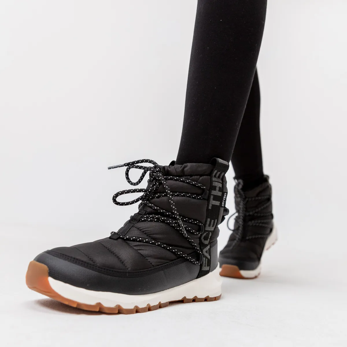 THE NORTH FACE Čizme W THERMOBALL LACE UP WP TNF BLACK/GARDEN