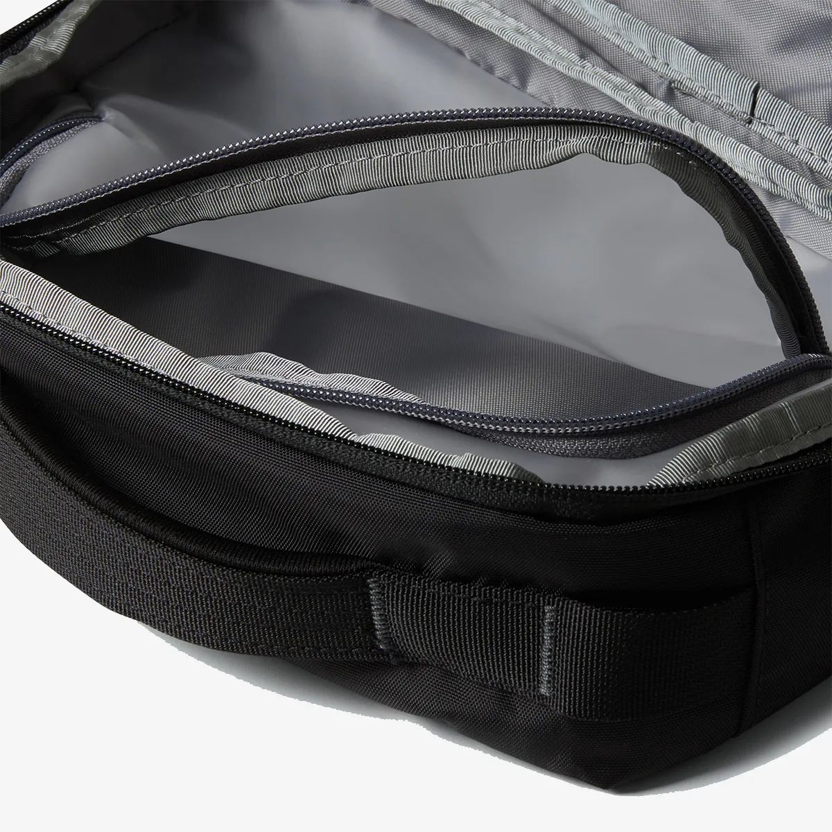 THE NORTH FACE Torba BASE CAMP VOYAGER TOILETRY KIT 