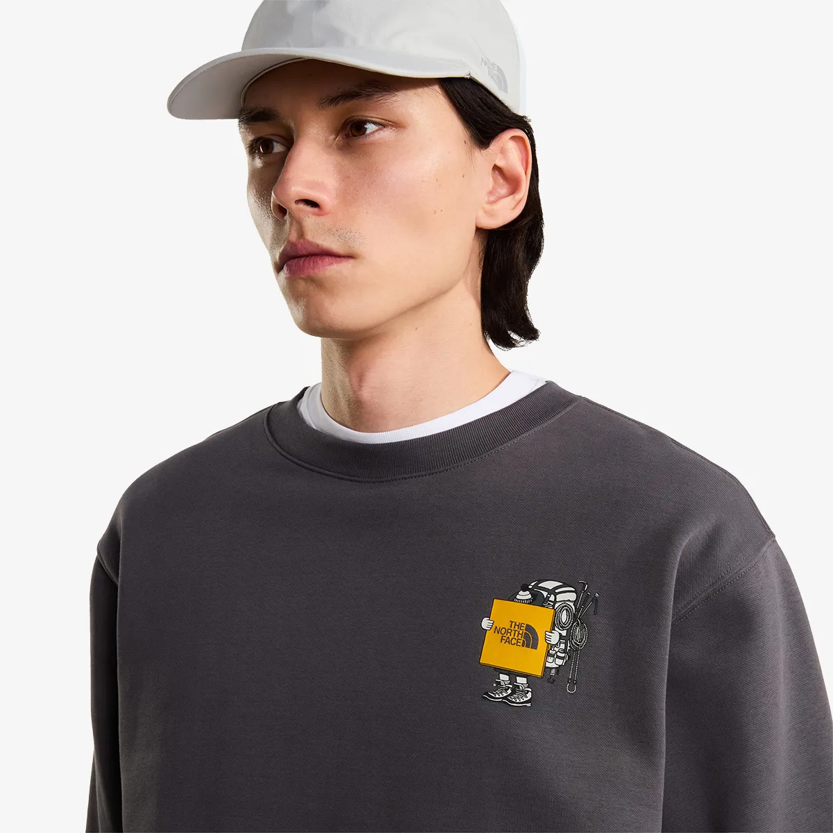 THE NORTH FACE Majica s kapuljačom U GEAR UP GET OUT RLX CREW-GRAPHIC