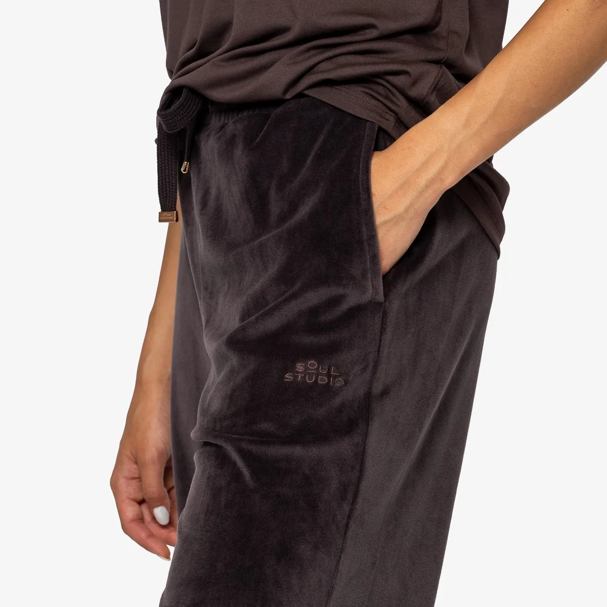 LUSSARI Hlače VELOUR OH PANTS 