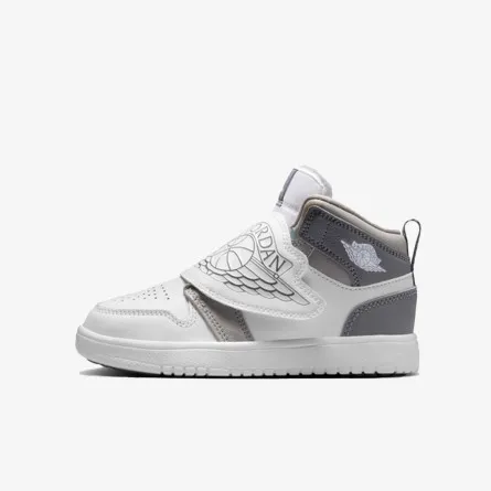 JORDAN Tenisice Sky Jordan 1