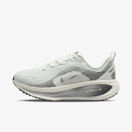 NIKE Tenisice W NIKE VOMERO 18 ESS